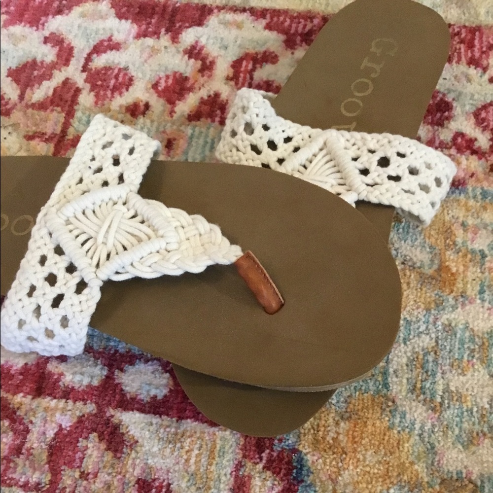 Off-white crochet flip-flops, size 7